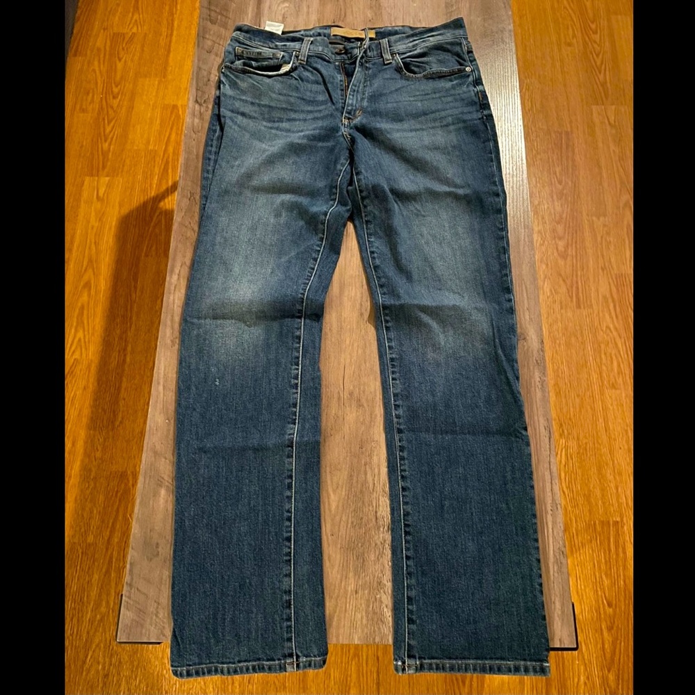 Joe’s Jeans The Classic Straight Leg 34/34
